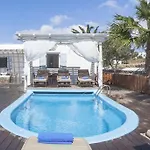 Zephyros Aparthotel Paraga (Mykonos)