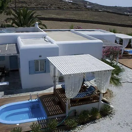 Zephyros 3* Strand Paraga