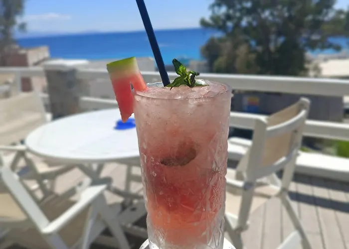 Zephyros Aparthotel 3*