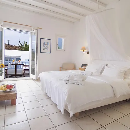 Zephyros Aparthotel