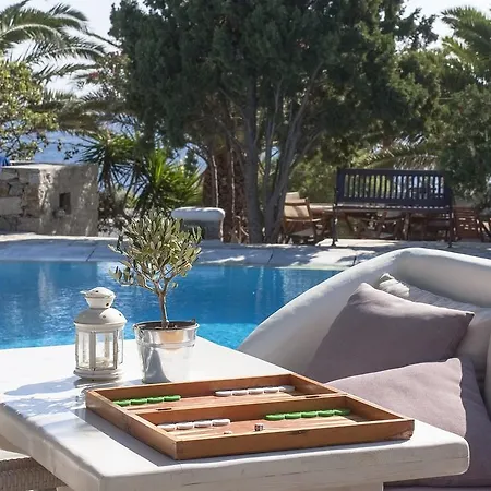 Zephyros Apartahotel 3*