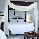 Zephyros Lejlighedshotel